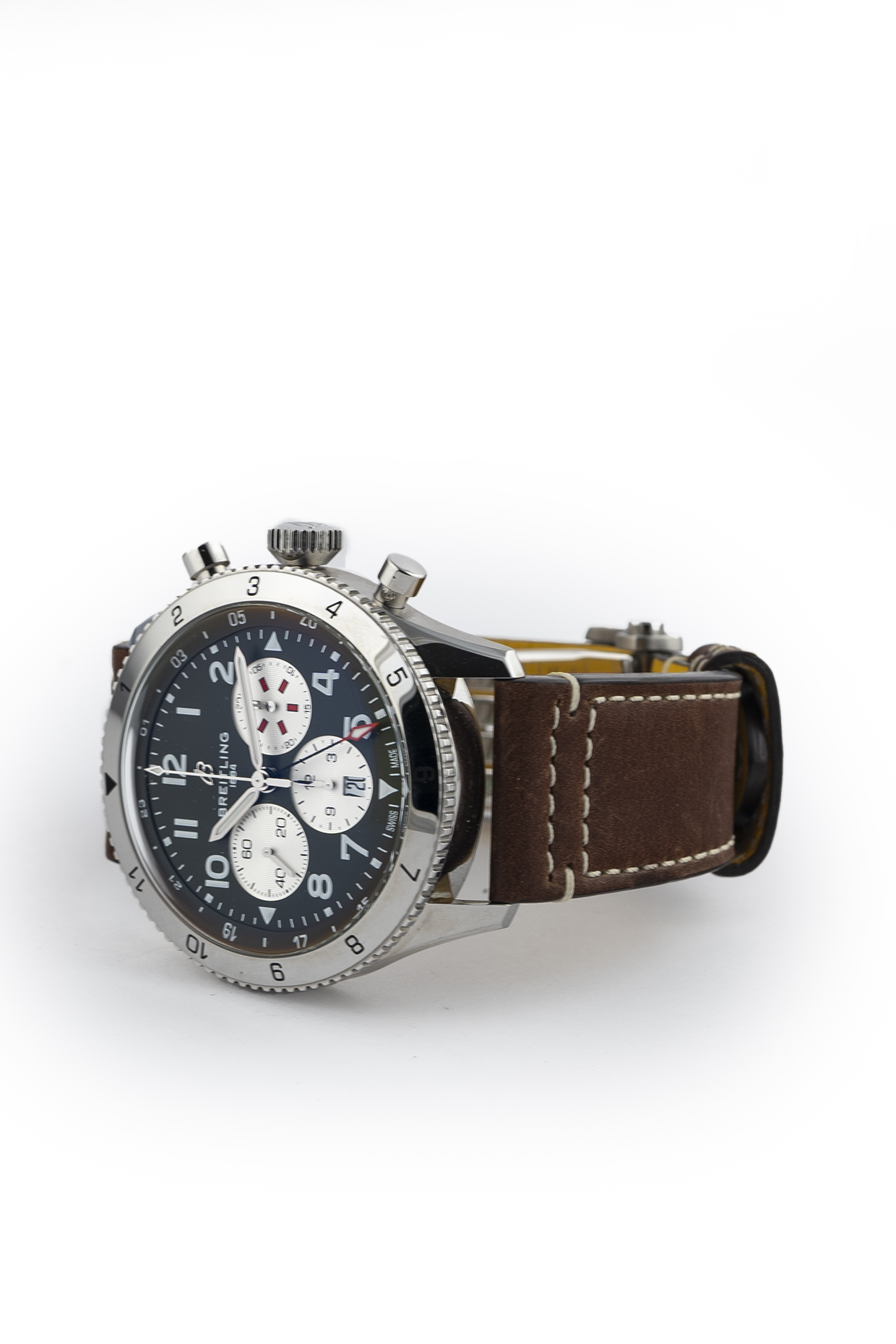 Breitling Super AV B04